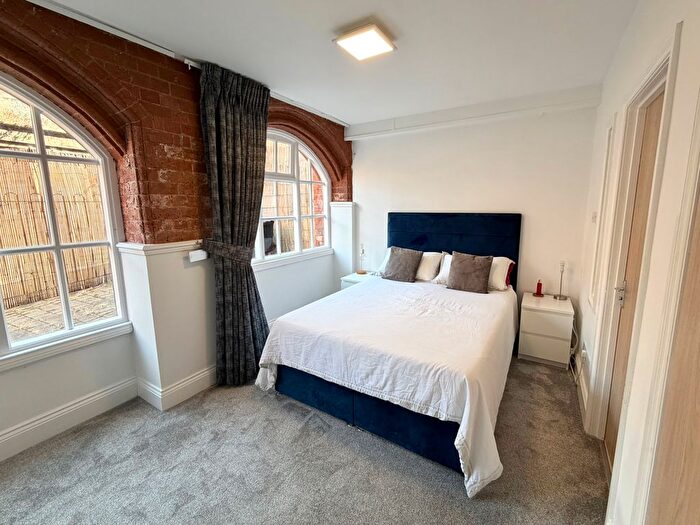 1 Bedroom Flat To Rent In Park Row, Nottingham, NG1