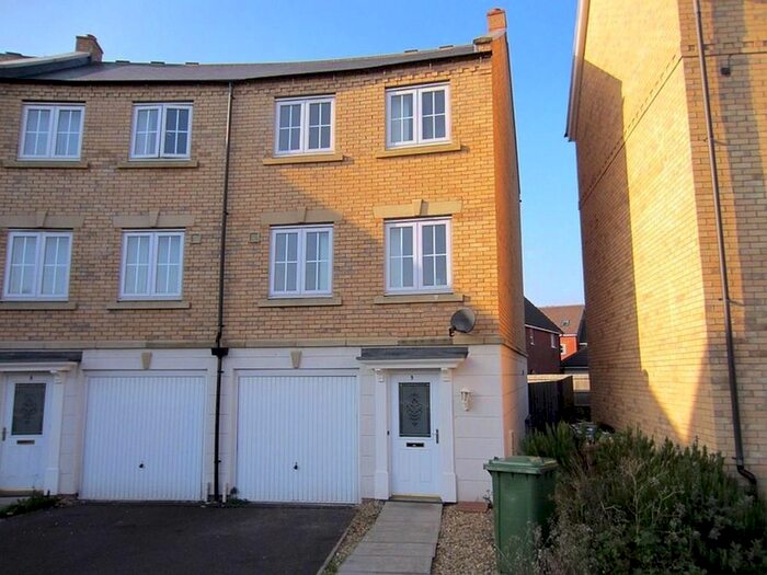 3 Bedroom Terraced House To Rent In Tinus Avenue, Hampton Vale, Peterborough, PE7