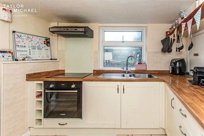 4 Bedroom End Of Terrace House To Rent In Hampden Road, Brighton, BN2