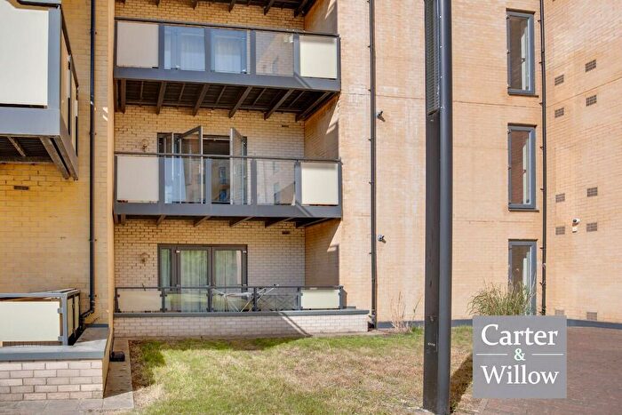 3 Bedroom Flat For Sale In Cornelius House, Handley Page Road, IG11