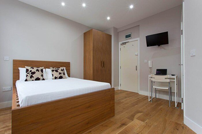 Studio To Rent In Flat, Kentish Town Road, Camden, NW1