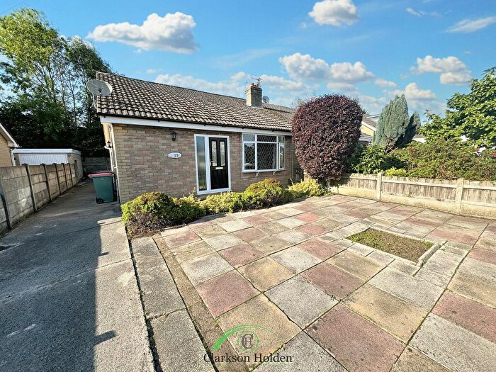 2 Bedroom Semi-Detached Bungalow For Sale In Morris Crescent, Preston, PR2