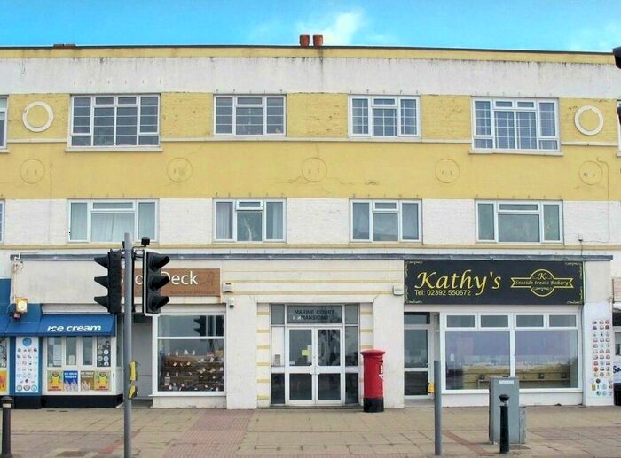 2 Bedroom Apartment To Rent In Marine Court Mansions, Lee On The Solent, Hampshire, PO13