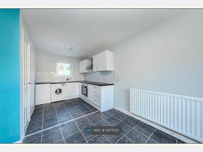 3 Bedroom Semi-Detached House To Rent In Wuppertal Court, Tyne And Wear., NE32