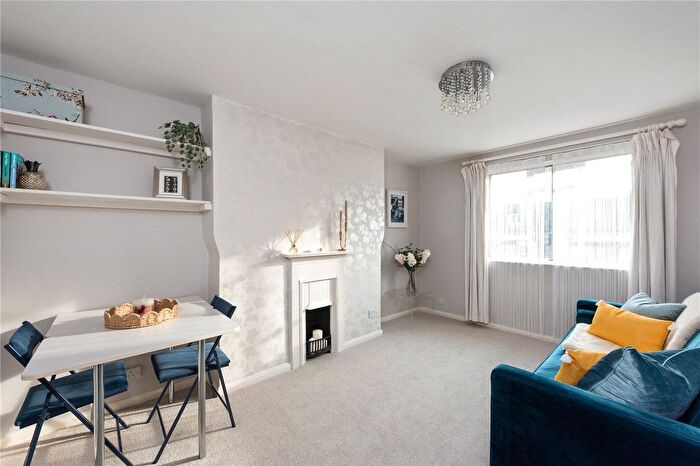 1 Bedroom Flat For Sale In Bewdley Street, London, N1