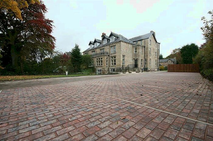 1 Bedroom Apartment To Rent In Summerfield House, Outwood Lane, LS18