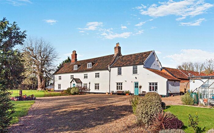 6 Bedroom Detached House For Sale In Church Road, Wacton, Norwich, Norfolk, NR15