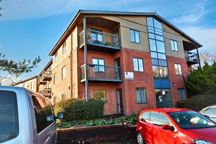 2 Bedroom Flat For Sale In Moorfield Court, Southwell, NG25