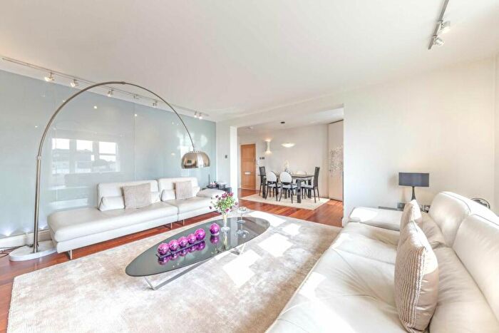 3 Bedroom Flat To Rent In St. Johns Wood Park, St. Johns Wood, NW8