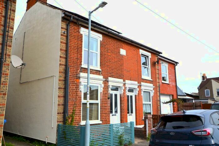 3 Bedroom Semi-Detached House To Rent In Osborne Road, Ipswich, Suffolk, IP3