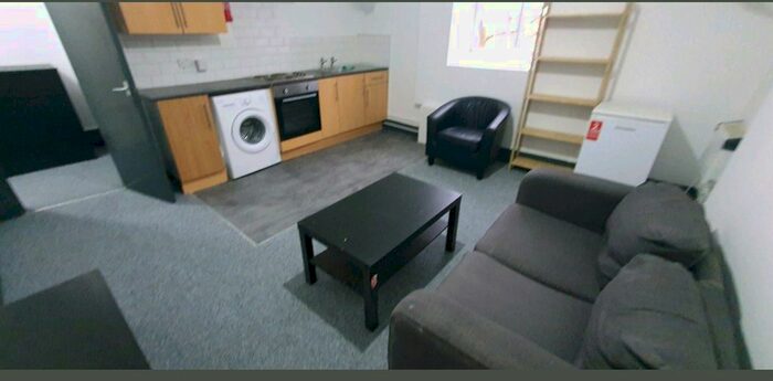 1 Bedroom Flat To Rent In Ash Tree Rd., Manchester, M8