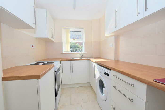 2 Bedroom Flat To Rent In Maryfield Walk, Penkhull, Penkhull, ST4