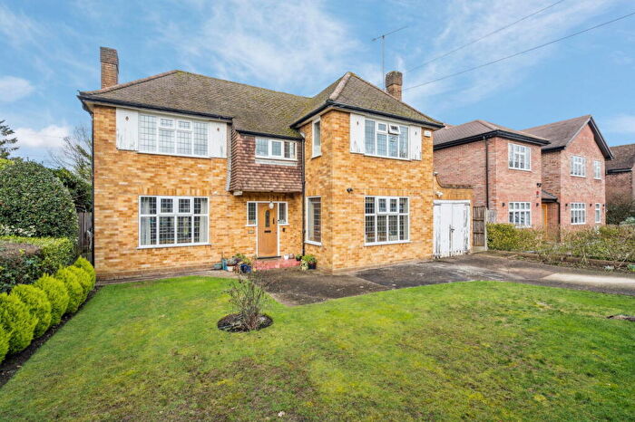 4 Bedroom Detached House For Sale In Northwood, HA6