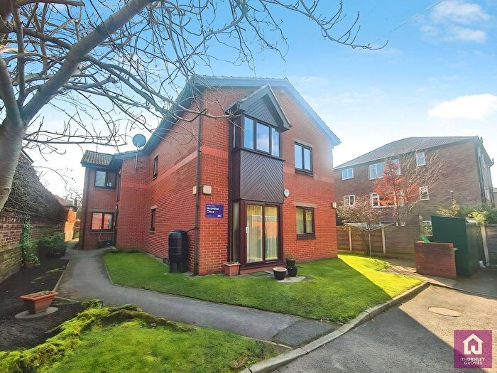 2 Bedroom Flat For Sale In Holme Road, Didsbury, Greater Manchester, M20