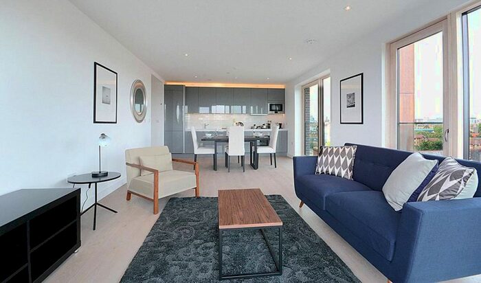 2 Bedroom Flat For Sale In Rodney Road, Elephant And Castle, London, SE17