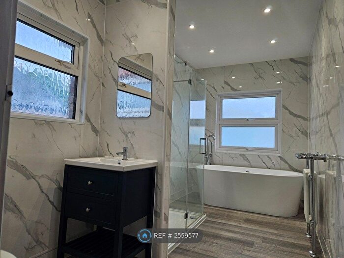 2 Bedroom End Of Terrace House To Rent In Bishop Road, Chelmsford, CM1