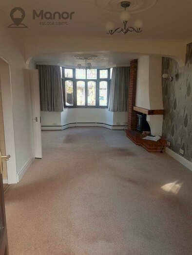 3 Bedroom Terraced House To Rent In Hayden Way, Romford, RM5