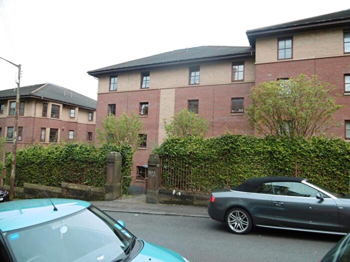 2 Bedroom Flat To Rent In Oban Drive, Glasgow, G20