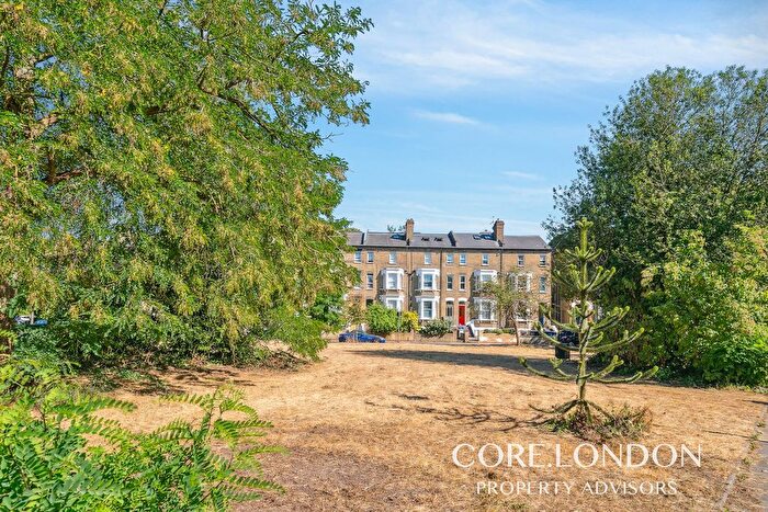 1 Bedroom Flat For Sale In Grange Park, London, W5