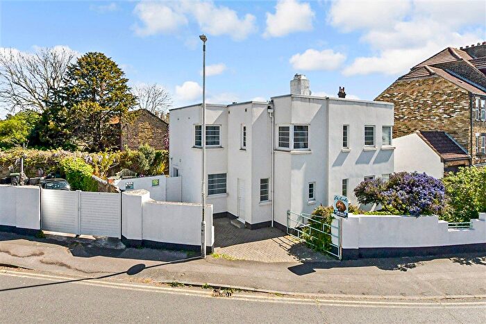 3 Bedroom Detached House For Sale In Elms Avenue, Ramsgate, Kent, CT11