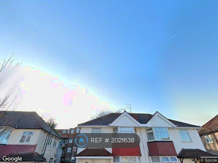 2 Bedroom Flat To Rent In Everton Drive, Stanmore, HA7