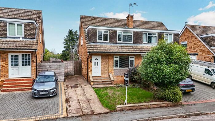 3 Bedroom Semi Detached House For Sale In Coe Avenue, Loughborough, LE11