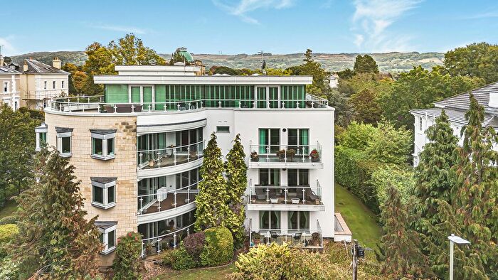 2 Bedroom Flat For Sale In West Approach Drive, Cheltenham, GL52