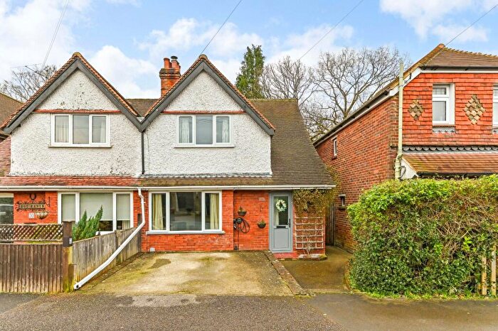 3 Bedroom Semi-Detached House For Sale In School Road, Haslemere, Surrey, GU27