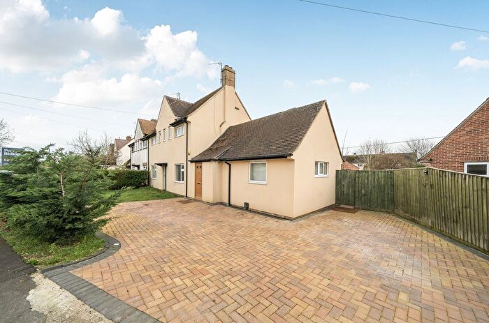 4 Bedroom Semi-Detached House For Sale In Sandhill, Shrivenham, Swindon, Oxfordshire, SN6