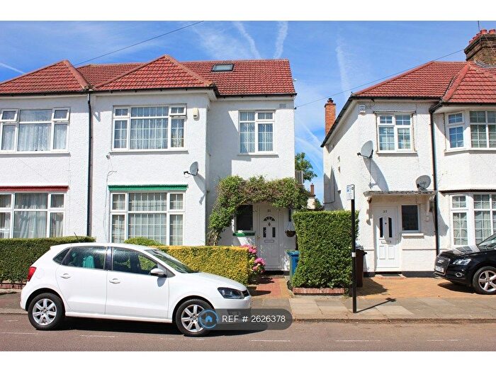 5 Bedroom Semi-Detached House To Rent In Durham Road, Harrow, HA1