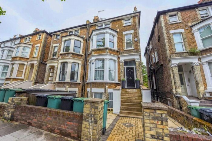 4 Bedroom Maisonette To Rent In Fordwych Road, London, NW2