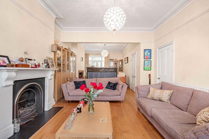 5 Bedroom End Of Terrace House To Rent In Halford Road, Richmond, TW10