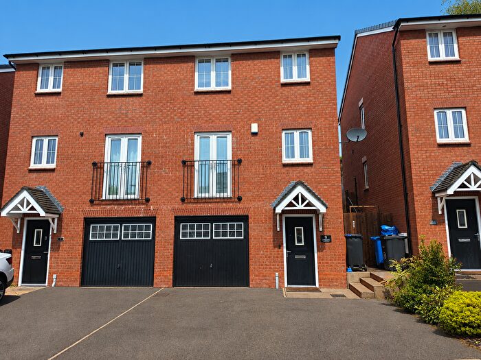 3 Bedroom Semi-detached House For Sale In Mill Brook Meadow, Kinver, Stourbridge, DY7