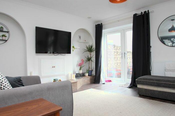 3 Bedroom Property To Rent In Harburn Drive, West Calder, EH55