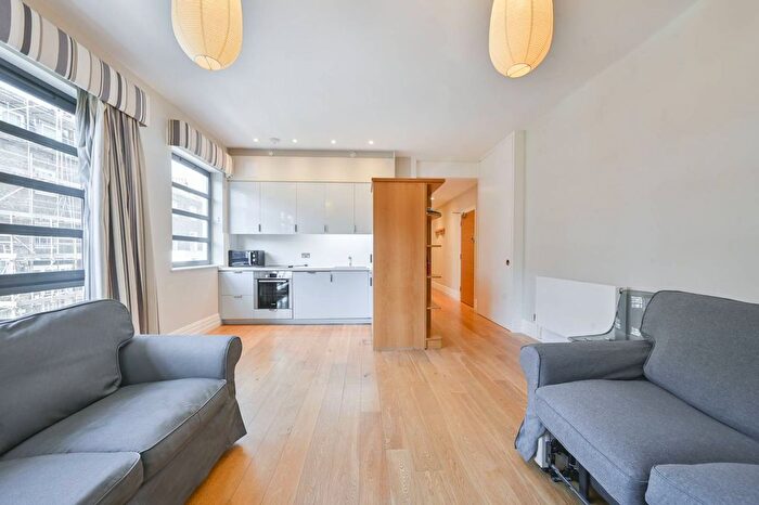 2 Bedroom Flat To Rent In North Mews, Bloomsbury, London, WC1N