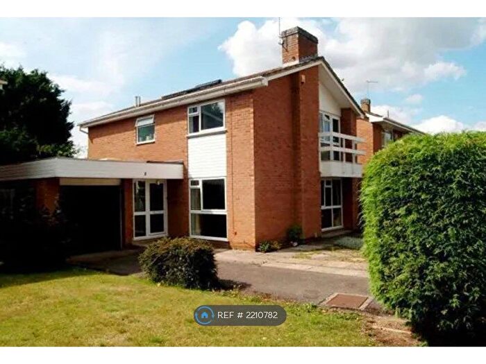 4 Bedroom Detached House To Rent In Godfrey Close, Abingdon, OX14