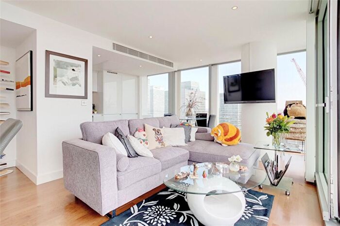 2 Bedroom Apartment To Rent In Landmark East Tower, Marsh Wall, E14