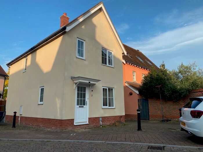 3 Bedroom Semi-Detached House To Rent In Merediths Close, Wivenhoe, CO7