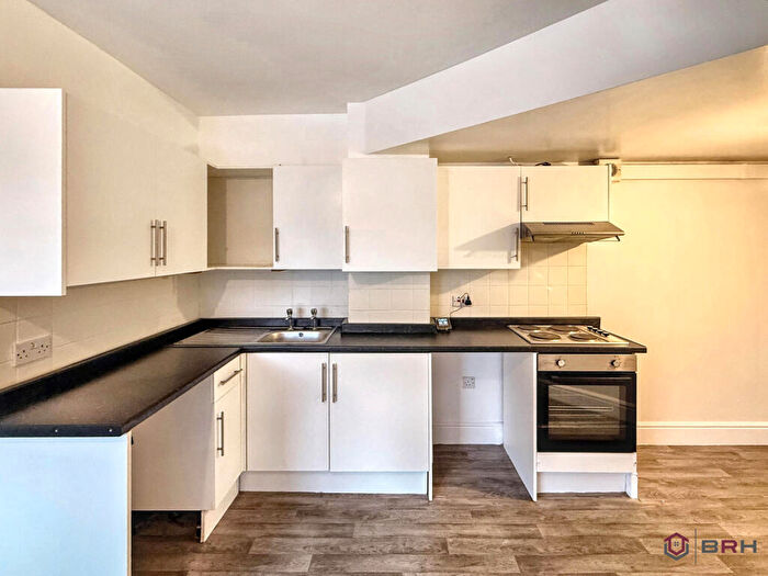 2 Bedroom Flat To Rent In Wellington Road, Doncaster, DN12