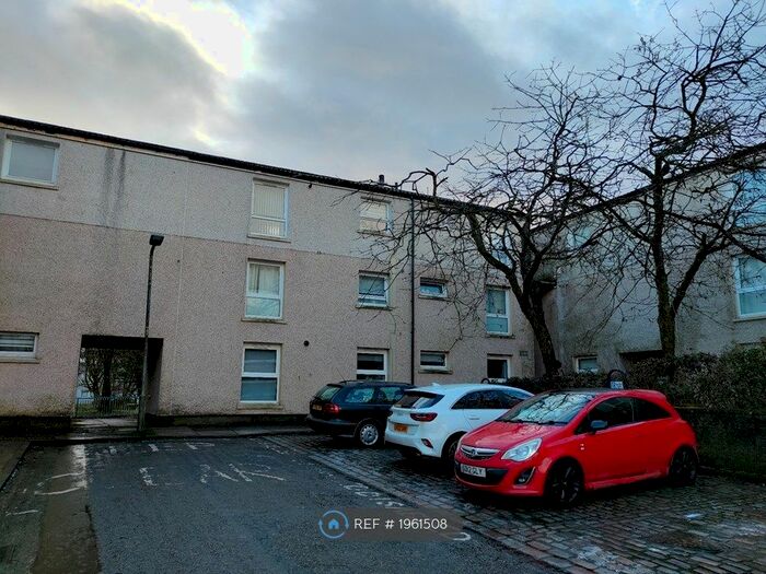 2 Bedroom Flat To Rent In Oak Road, Cumbernauld, Glasgow, G67