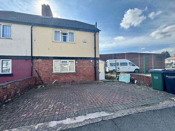 2 Bedroom Semi-Detached House For Sale In Hawfield Road, Tividale, B69