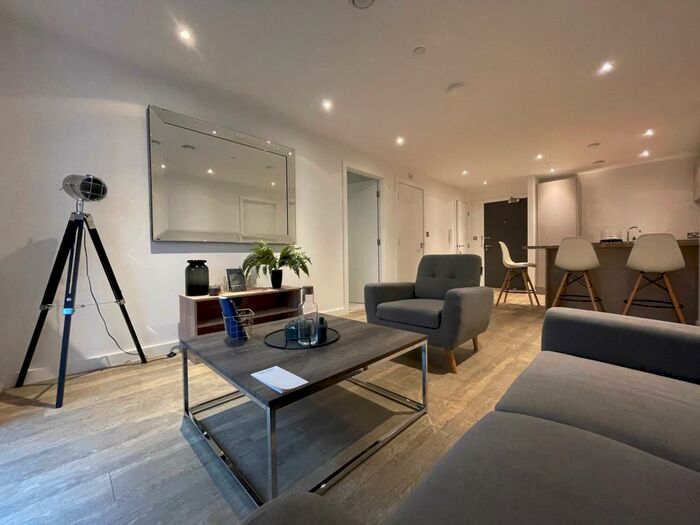 2 Bedroom Flat To Rent In The Priory Queensway, Birmingham, B4