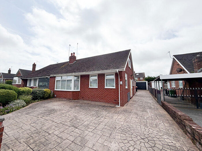2 Bedroom Semi-Detached Bungalow For Sale In Sefton Avenue, Poulton-Le-Fylde, FY6