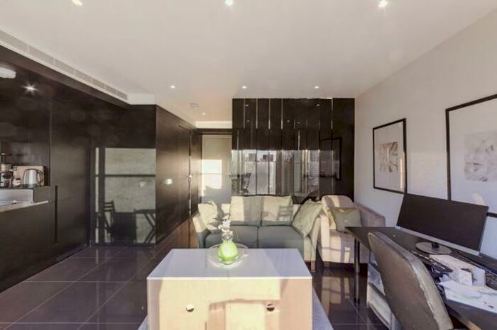 Studio To Rent In Pan Peninsula Square, London, E14