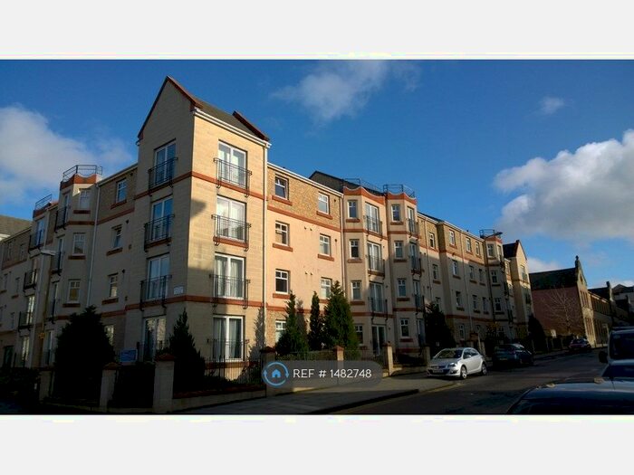2 Bedroom Flat To Rent In Sinclair Place, Edinburgh, EH11