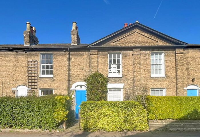 2 Bedroom Terraced House For Sale In Eden Street, Cambridge, CB1