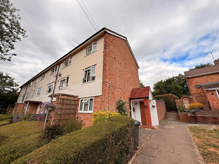 3 Bedroom Maisonette To Rent In Turners Hill, Hemel Hempstead, HP2