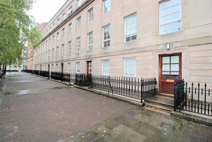 2 Bedroom Flat To Rent In St. Andrews Square, Glasgow, G1