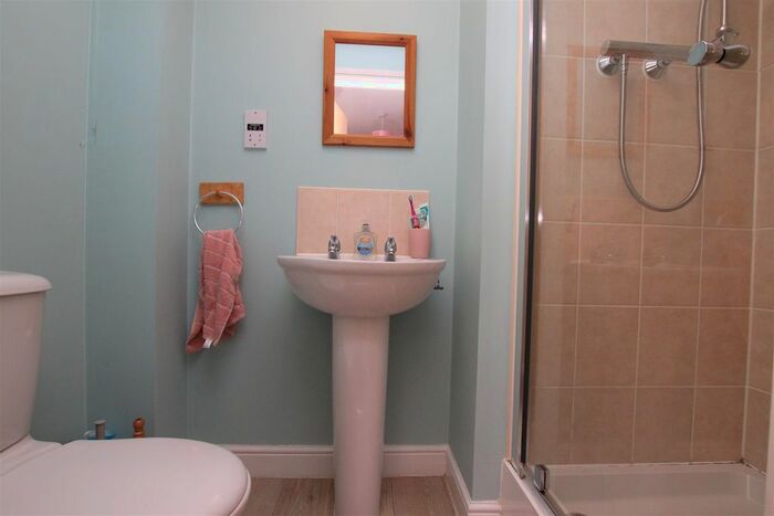 3 Bedroom Town House For Sale In Blakeslee Drive, The Rydons, Exeter, EX2