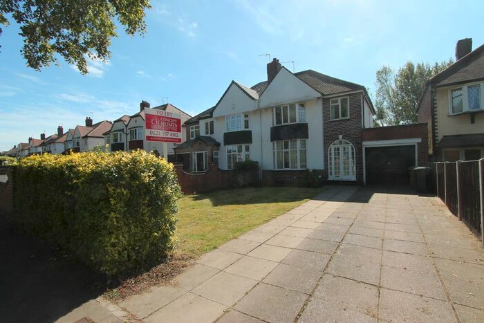 3 Bedroom Semi-Detached House To Rent In Sutton Road, Walsall, WS5